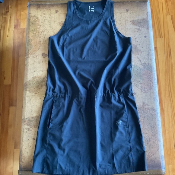 Arc’teryx Contenta shift dress black - Picture 2 of 8